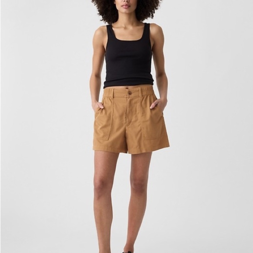 GAP Women's High Rise 4” Khaki Girlfriend Shorts Size XS